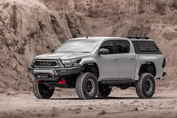 كانوبي Toyota Hilux